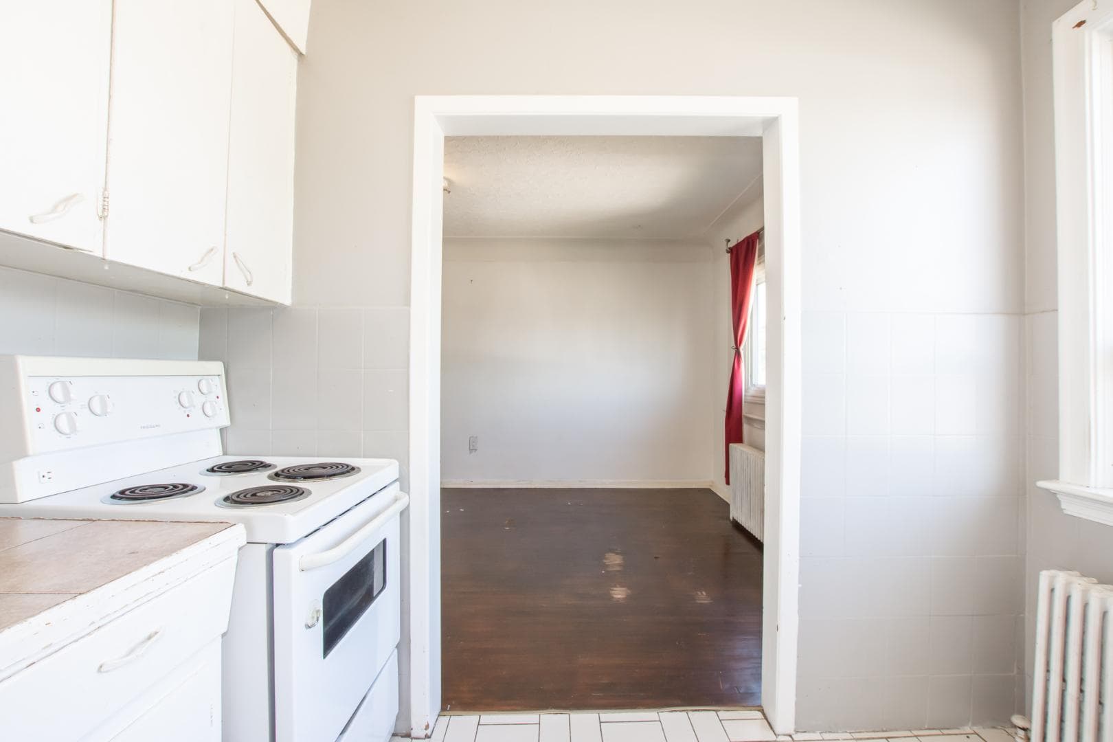 62 Division St, Unit 2 - Front Upper, St. Catharines, Ontario photo 4
